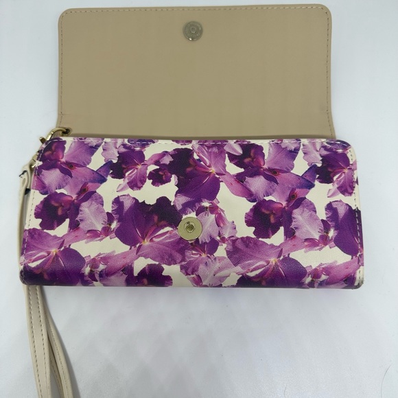 Purple & Cream Floral Leather Wallet By Marc New York - Picture 8 of 13